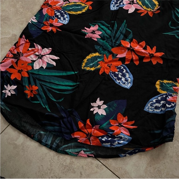 Floral dress - Picture 2 of 4